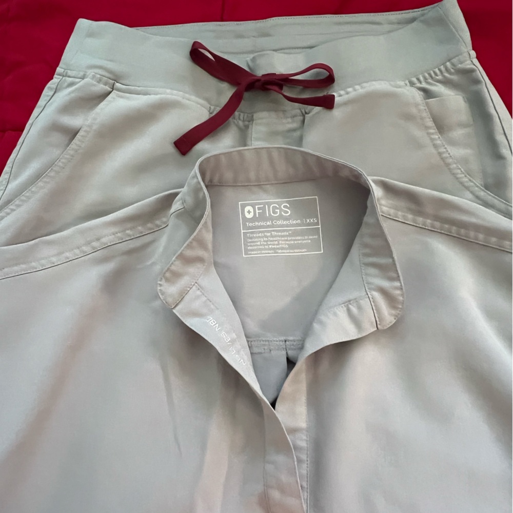 Figs scrub set, cement color, size S